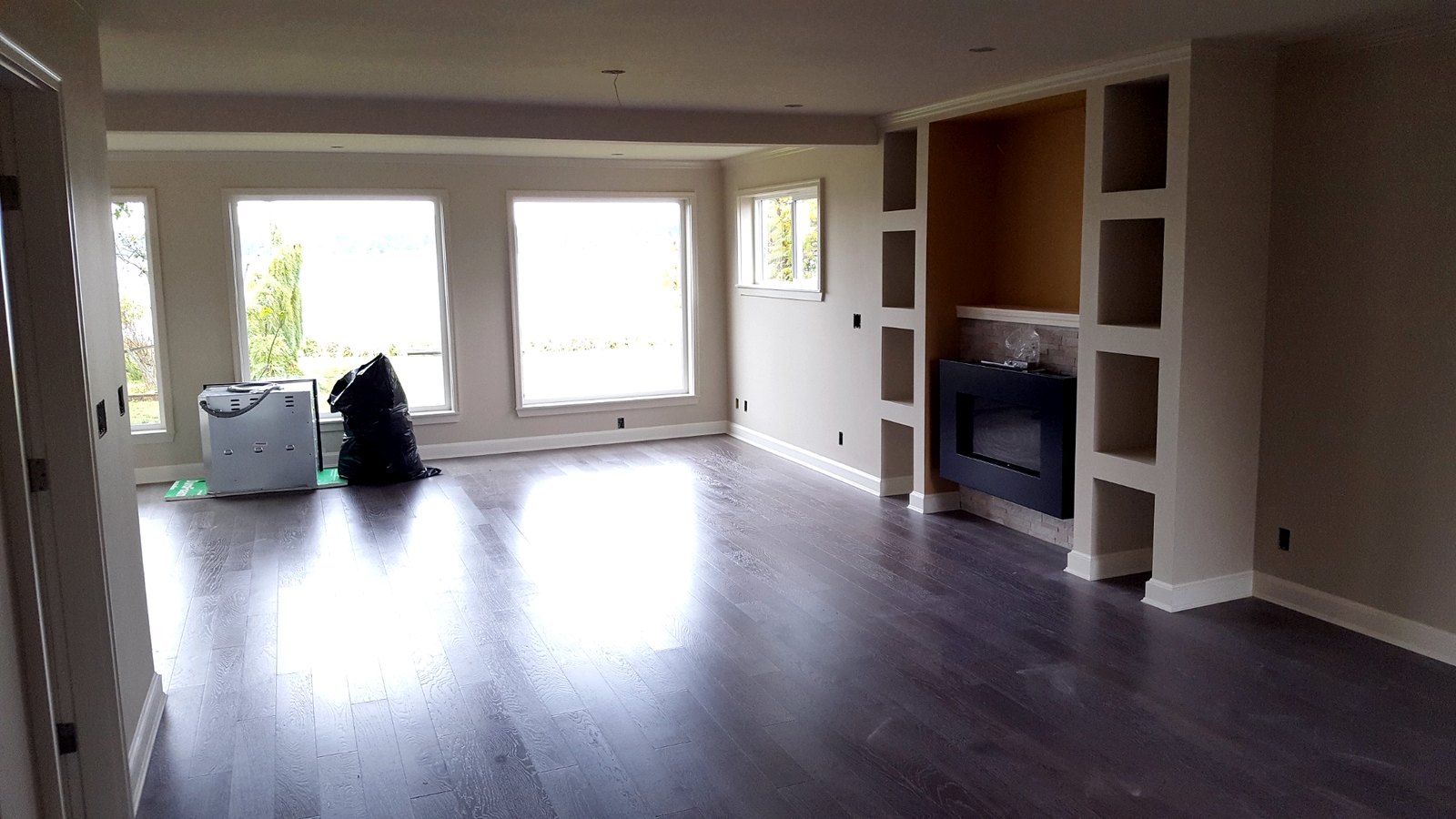 Living room and kitchen addition in Deepbay